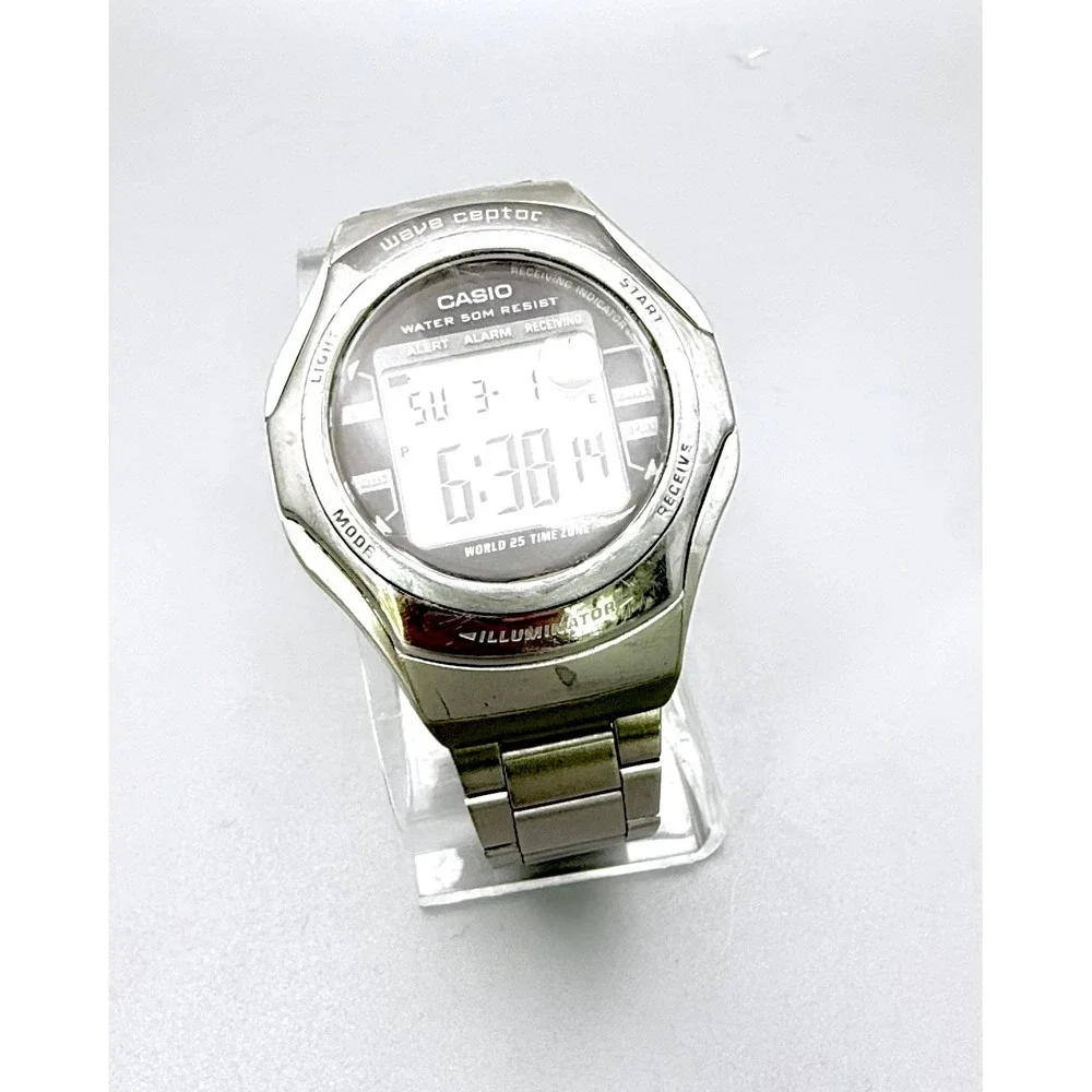 Casio Wave Ceptor WV-59H Digital Watch Silver Tone Band Illuminator Working